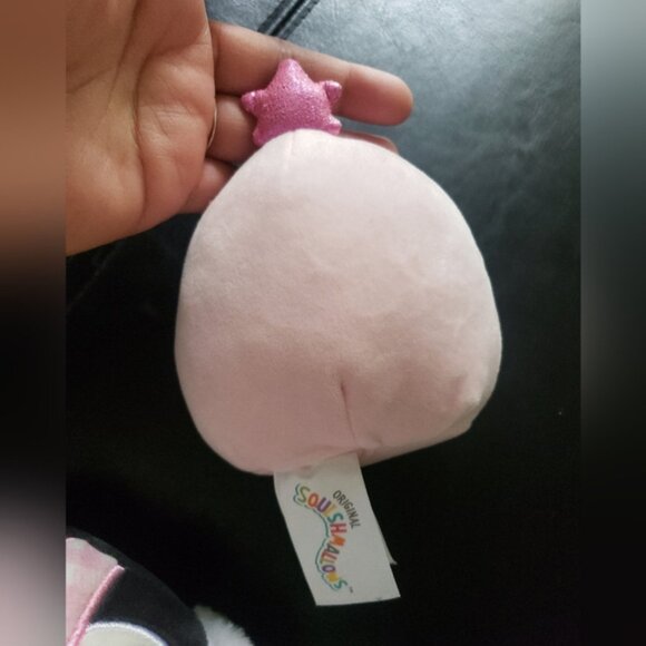 Squishmalow ute Plush Toy Set Skunk up ake Penguin and Snowman - Picture 4 of 8